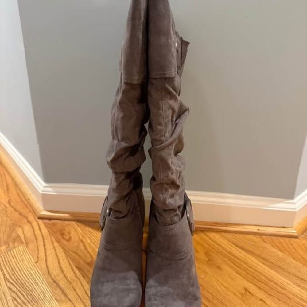 Gray Faux Suede Slouchy Wedge Boots Size 10